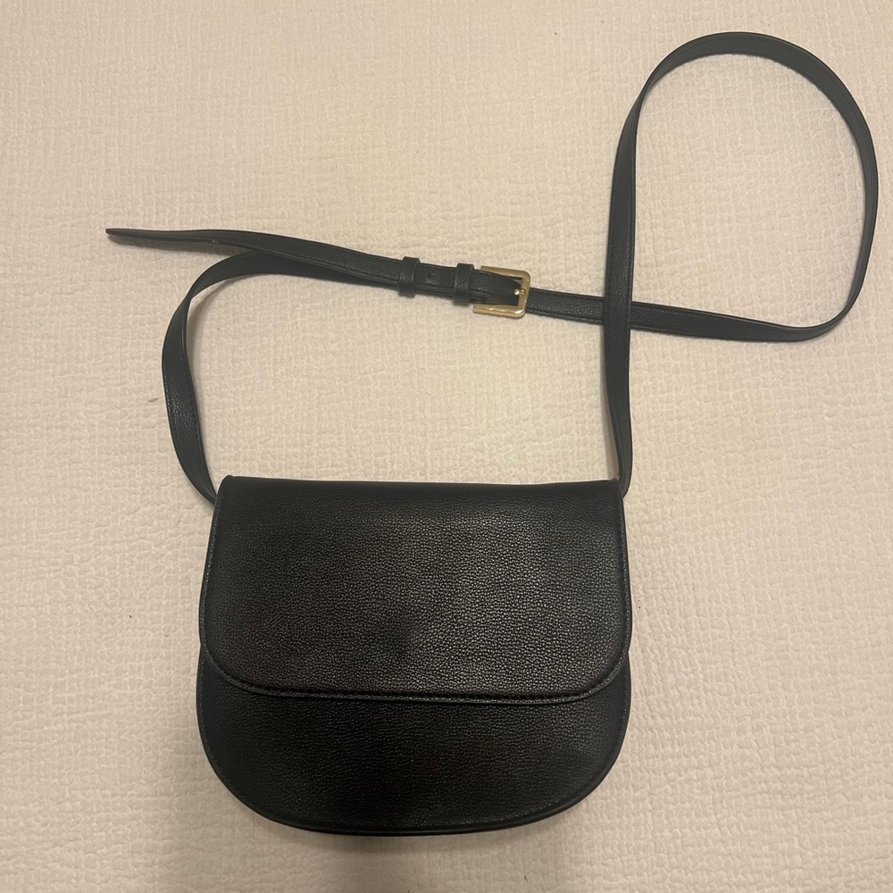 Quince Black Leather Shoulder Bag